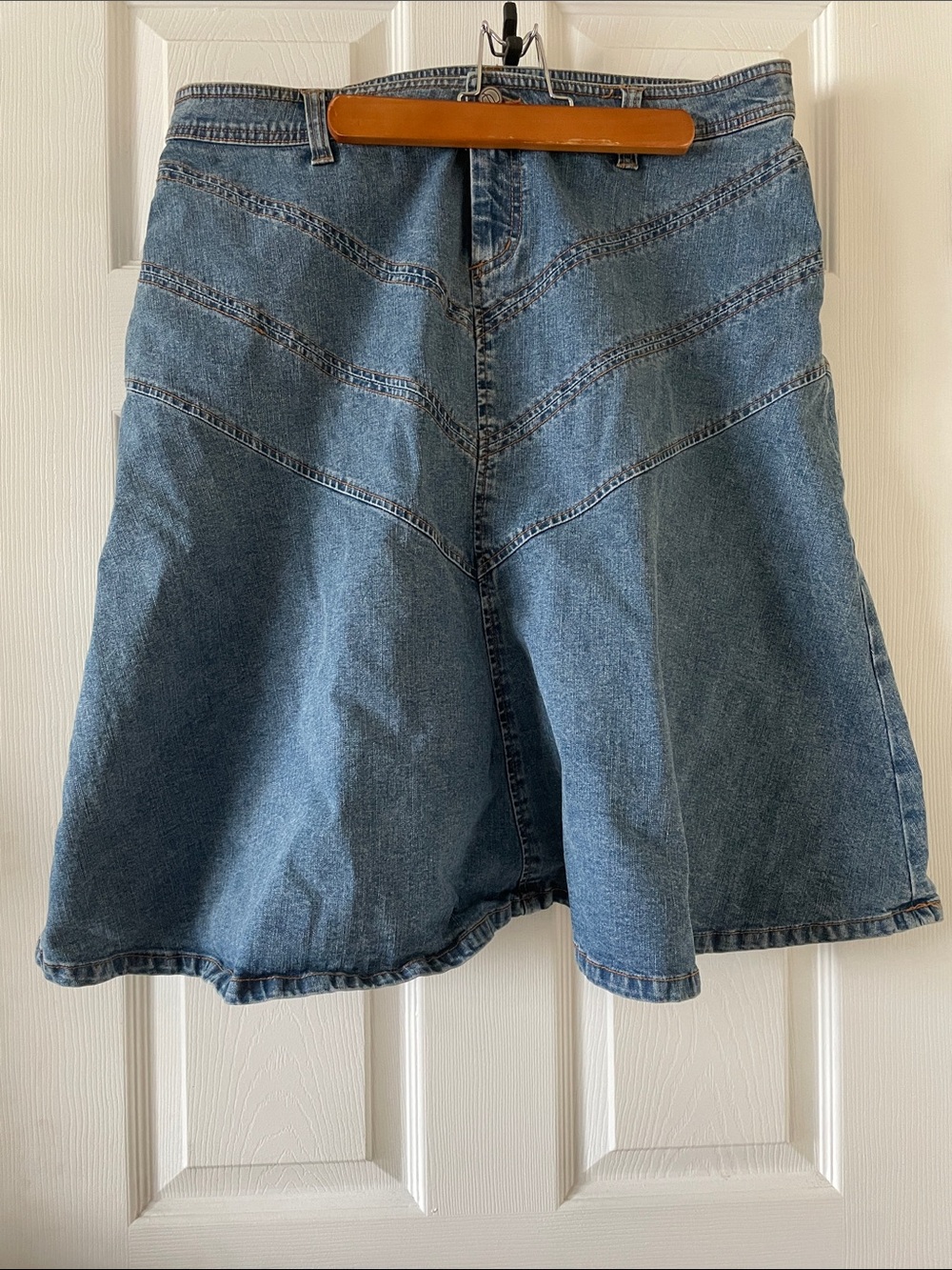 Awesome y2k seamed denim jean a line skirt chevron